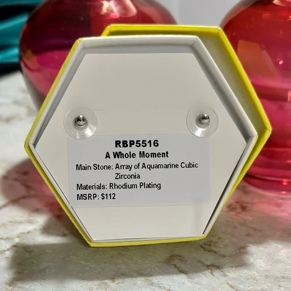 💙 Aquamarine Earring Elegance Incoming! 💙 - Picture 3 of 3